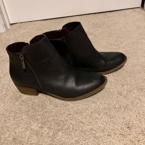 Kensie ghita leather ankle booties, Chelsea boots